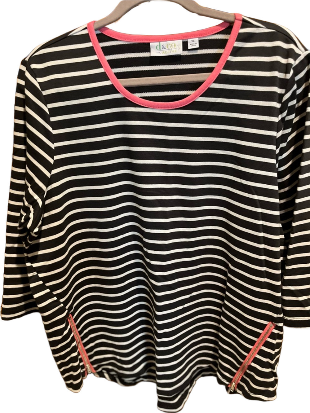 360. WOMENS DENIM + COMPANY XL DETAIL TOP